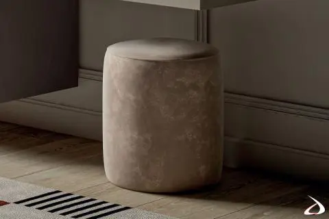 Regolo pyramid-shaped furnishing pouf