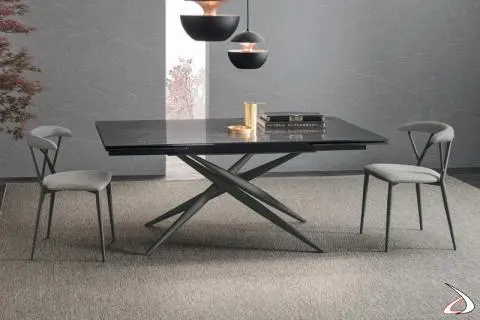 Tavolo moderno con gambe a spillo intrecciate Tiffany