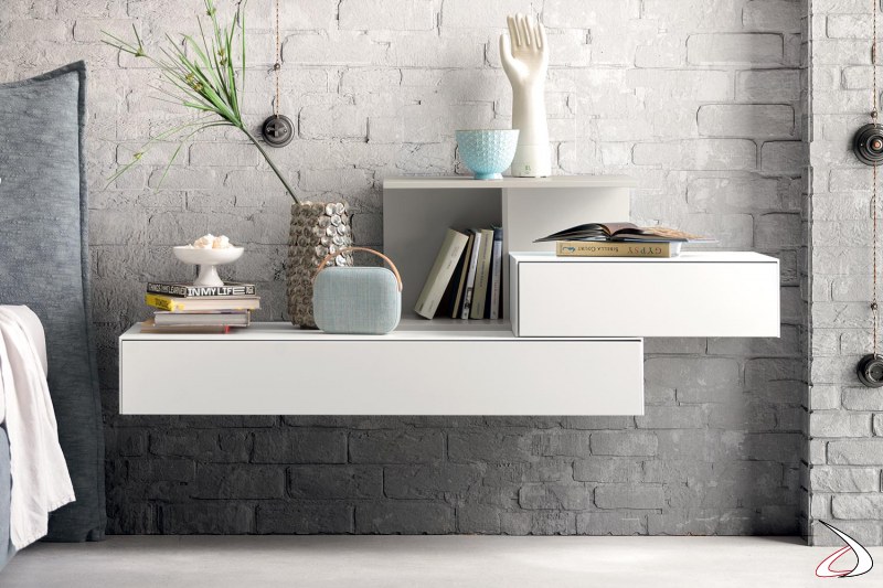 Weiß matt lackierter Hängenachttisch mit 1 Schublade und Push-Pull-Öffnung.