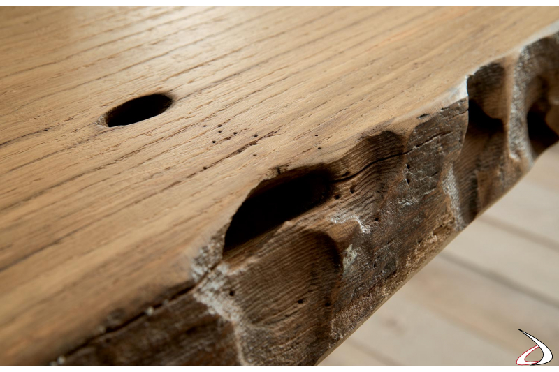 Tavolo grezzo in legno di quercia centenaria