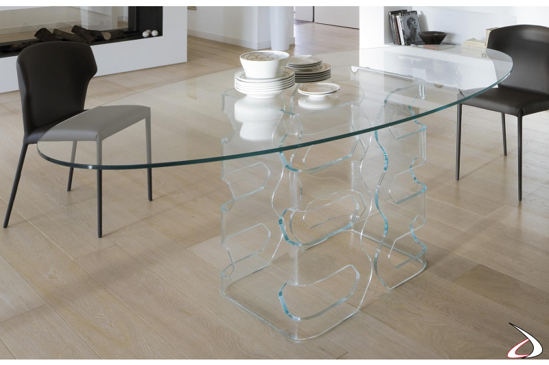 Tavolo ellittico di design in cristallo trasparente