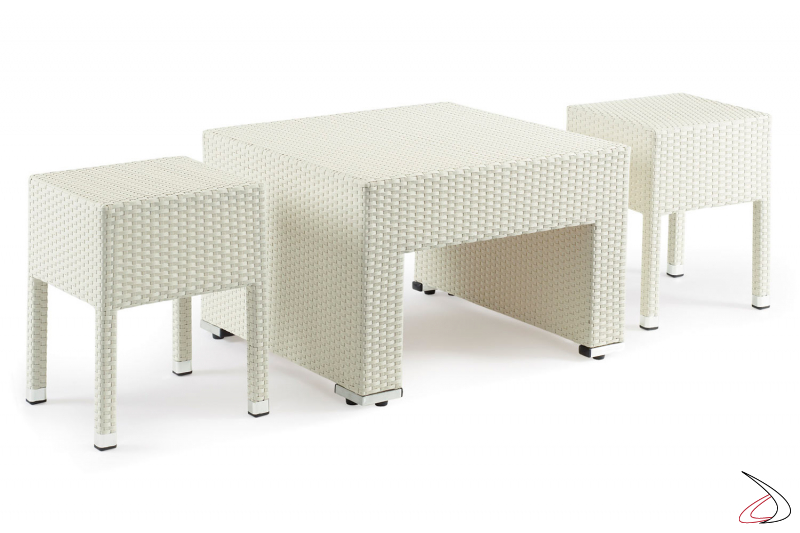 tavolino e sgabelli in vimini sintetico colore bianco