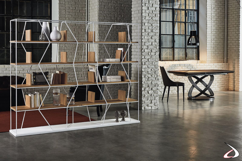 Libreria freestanding bifacciale da soggiorno completa di ripiani in legno