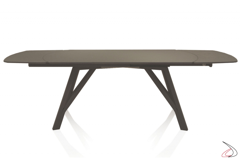 Extendable living room table