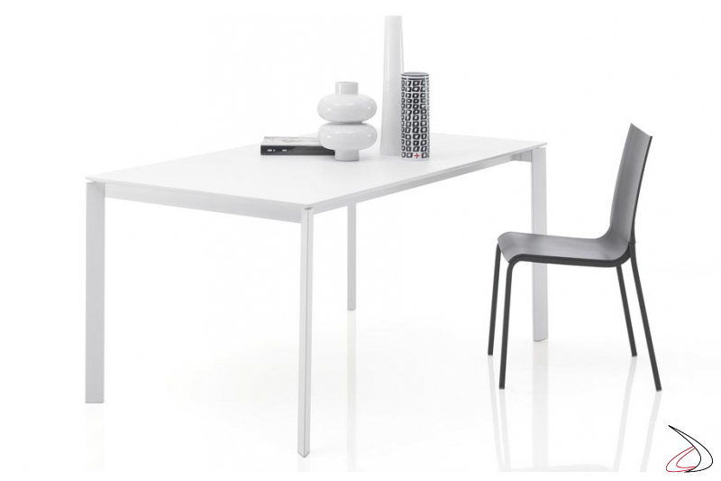 Modern extendable kitchen table
