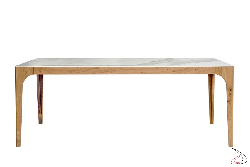 Tavolo moderno da soggiorno allungabile in gres porcellanato e rovere nodato