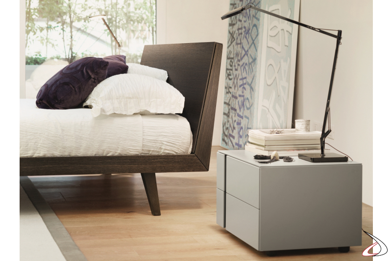 Modern bedside with 2 drawers