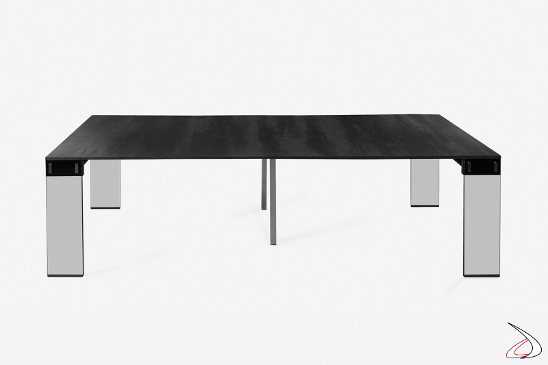 Tavolo consolle di design City con gambe in vetro e piano in laminato