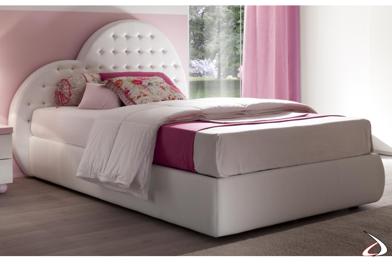 Design bed with heart shaped headboard