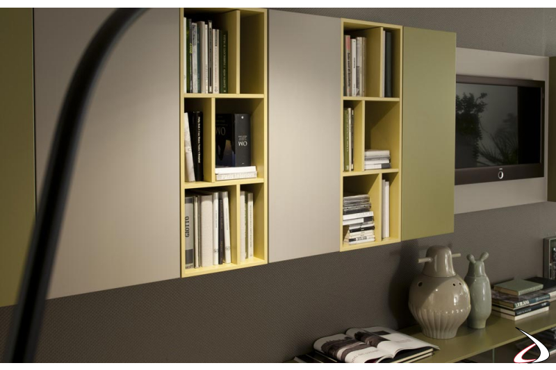 Wall units with door
