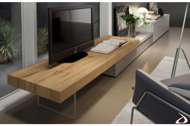 Soggiorno moderno con mensolone porta tv in legno