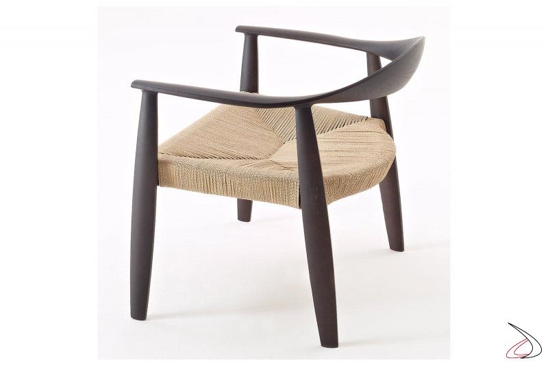 Poltrona in legno frassino con seduta in paglia naturale di design by Colico
