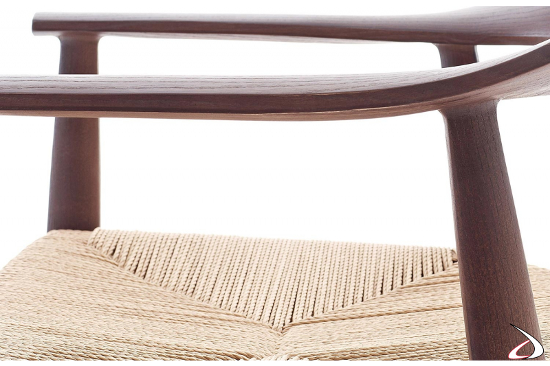 Sedia in paglia naturale di design con struttura in legno frassino