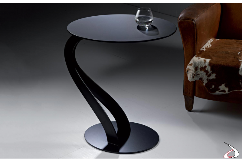 Tavolino nero di design da salotto con piano in vetro acidato