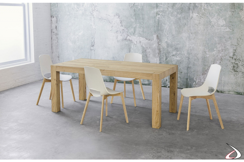 Tavolo in legno rovere grezzo allungabile da soggiorno di design