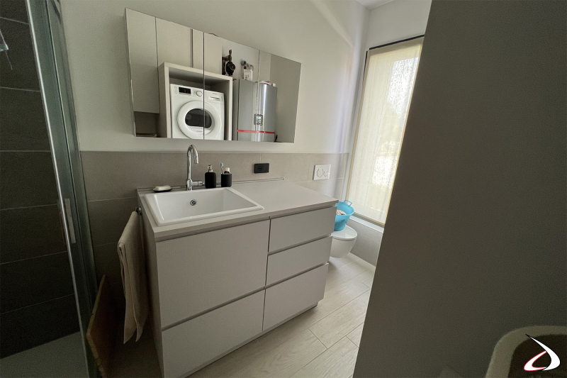 Project and realisation of complete modern house with laundry furniture