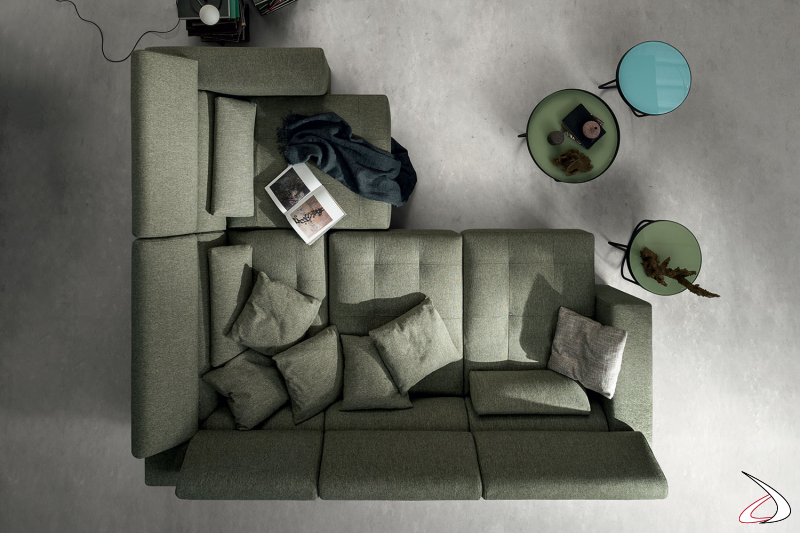 Sofá de esquina de diseño con asientos acolchados deslizantes y reposacabezas ajustables