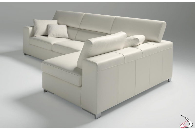 Design-Sofa mit ausziehbaren Sitzen und verstellbaren Kopfstützen