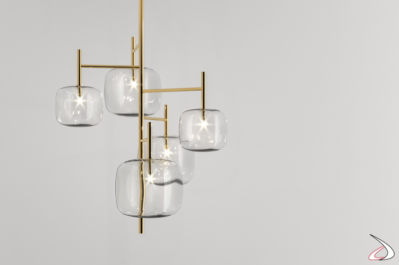 Lampada moderna e di design in versione chandelier con 5 vetri.