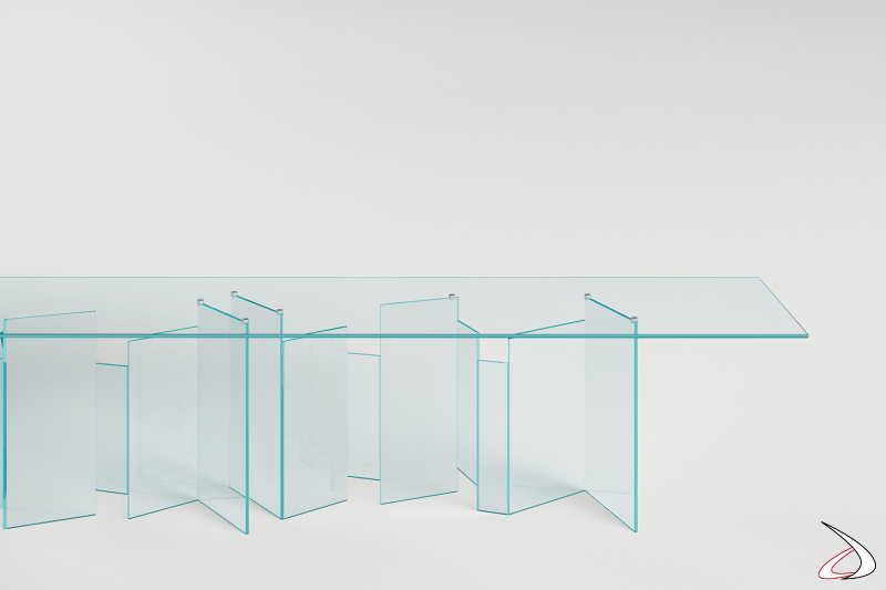 Tavolo in vetro trasparente lungo 4 metri