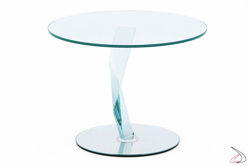 Table basse moderne et élégante en verre trempé avec base en métal et miroir. 