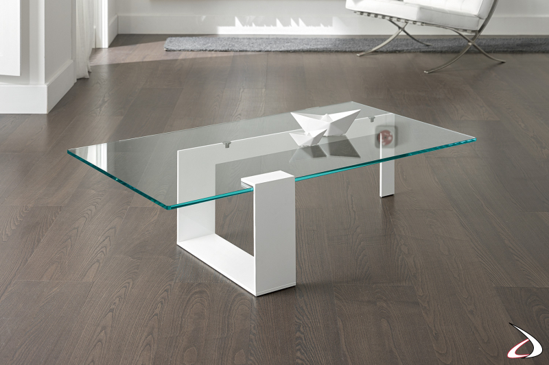 Tavolino moderno ed elegante supporto in metallo verniciato bianco che avvolge e sostiene il top in vetro