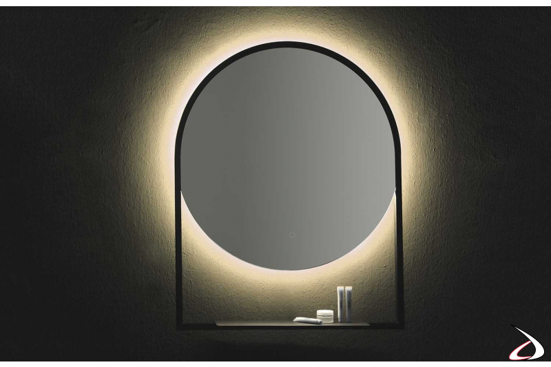 Specchio con mensola di design retroilluminato con luce led