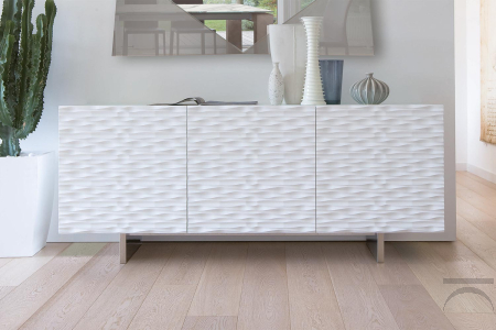 Credenza moderna a 3 ante in laccato opaco bianco con ante decorate ad effetto onda