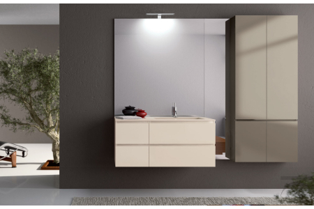 Composizione mobile bagno sospeso e moderno
