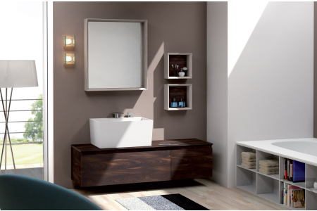 Mobile bagno moderno completo di specchiera e pensili a giorno