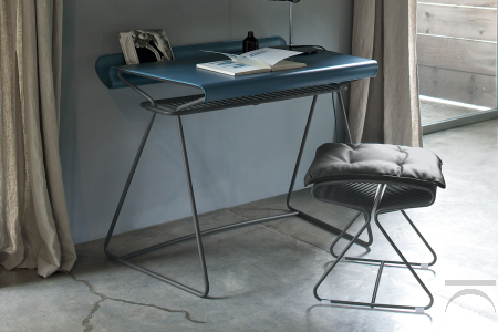 Scrittoio di design con piano in cuoio home office