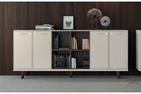 Mobile ufficio di design alto per archivio con ante con serratura e vani a giorno