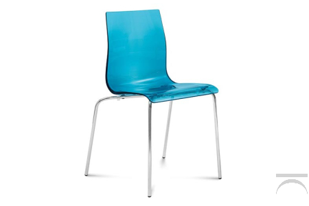 Sedia moderna colorata azzurra da soggiorno