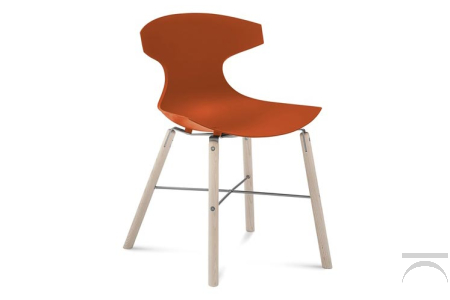 Sedia da soggiorno con gambe in legno