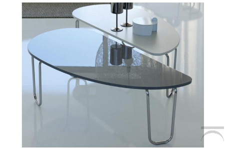 Moderna mesa de centro para el salón con tapa lacada brillante y pies cromados