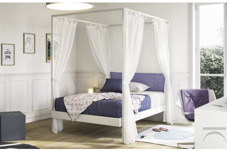 Cama con dosel moderna 1 y un cuadrado medio de tiendas de campaña