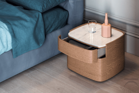 Comodino 2 cassetti in legno di design con top in marmo bianco carrara