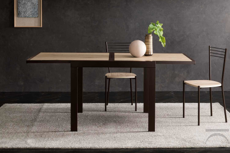 Tavolo rustico da cucina con piano raddoppiabile in laminato