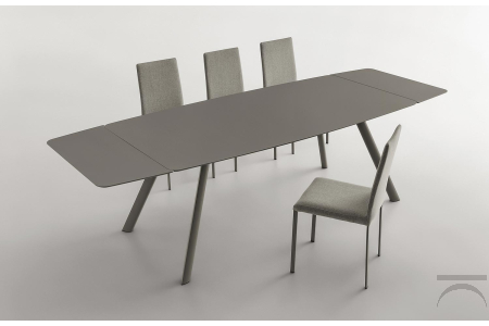 Nippo table