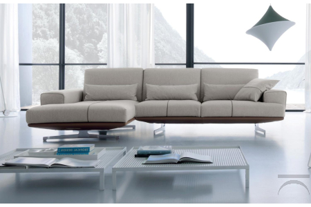 Divano con chaise longue di design con schienali scorrevoli