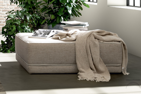 Pouf quadrato di design imbottito da salotto con cuciture con cordoncino in contrasto