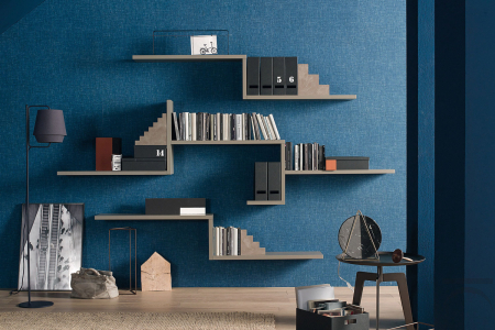 Libreria moderna con mensole orizzontali e verticali