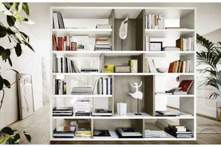 Libreria bifacciale in legno da soggiorno