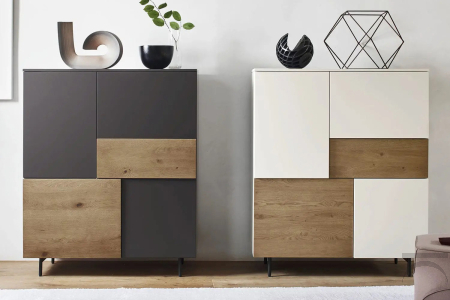 Madie alte moderne bicolore: SX - laccato opaco brown e legno rovere nodato caramello; DX - laccato opaco magnolia e legno rovere nodato caramello