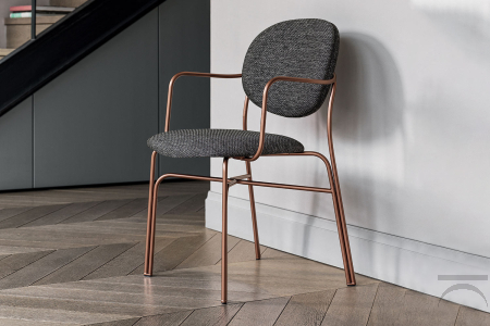 Sedia Dada dalle morbide linee stile anni 50' 