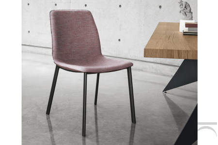 Sedia twist con struttura metallo antracite 160 e rivestimento cat. c allure unito 105