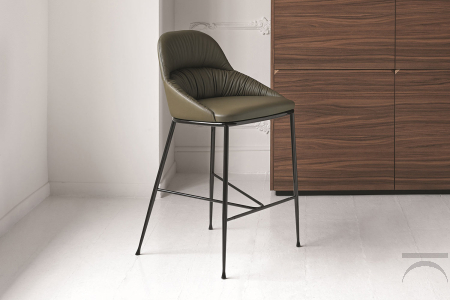Sgabello di Bontempi dal design moderno e accattivante