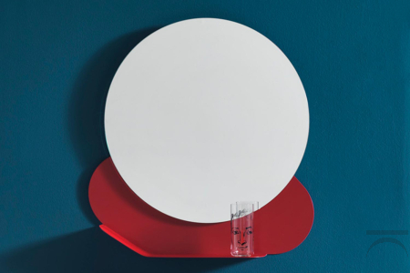 Specchio rotondo con portaoggetti Nuvola