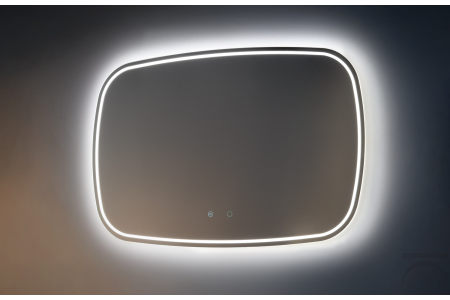 Specchiera moderna retroilluminata con angoli arrotondati e funzione antiappannamento