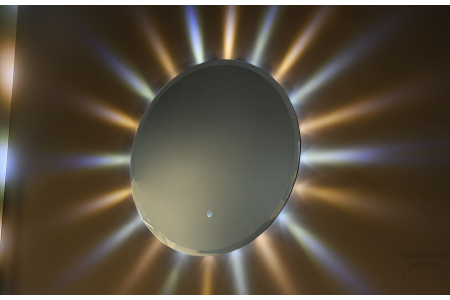 Specchiera rotonda di design con luci led colorate come raggi del sole